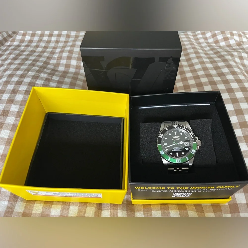Invicta Pro Diver - Black/Green Bezel Automatic